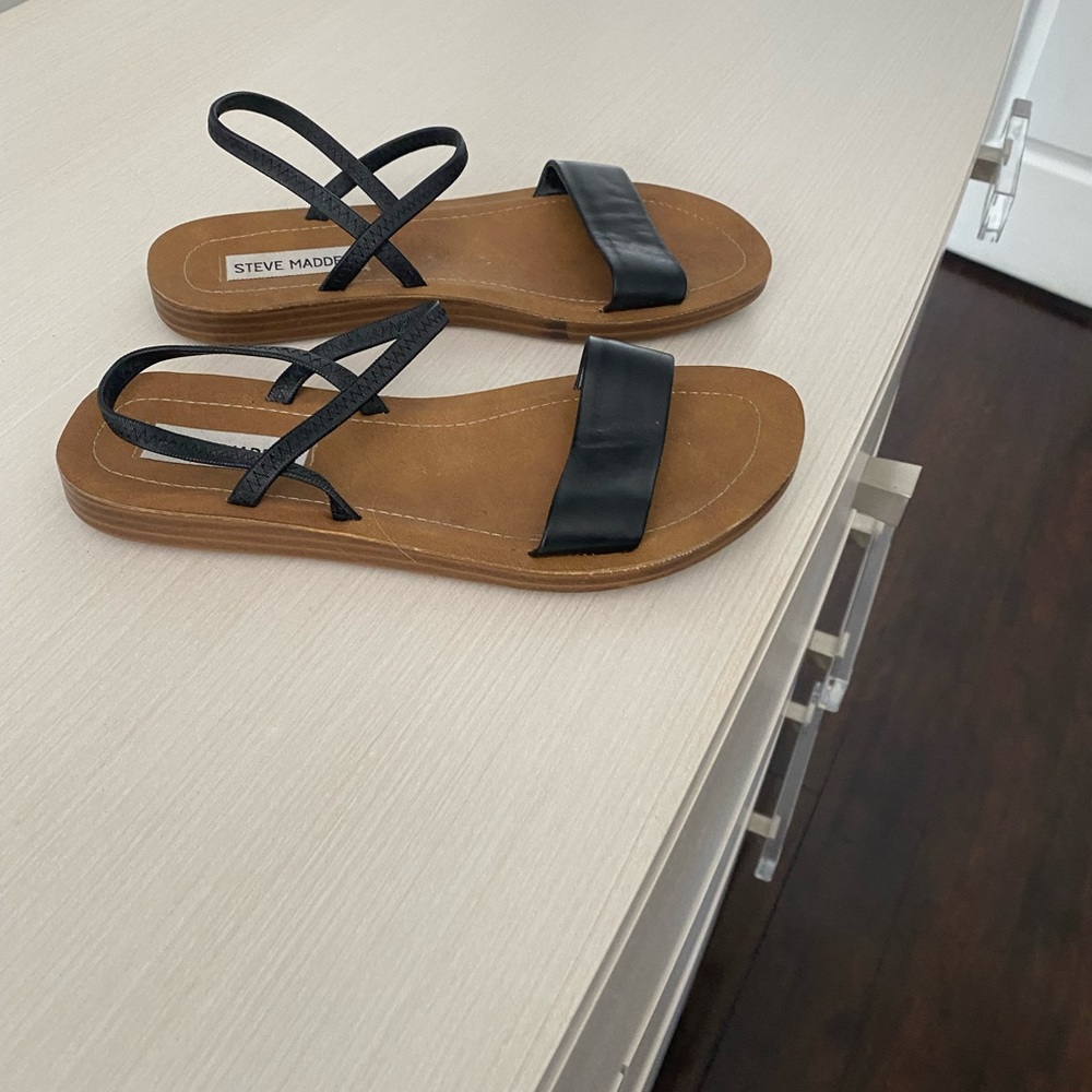 Sandals - Picture 2 of 2
